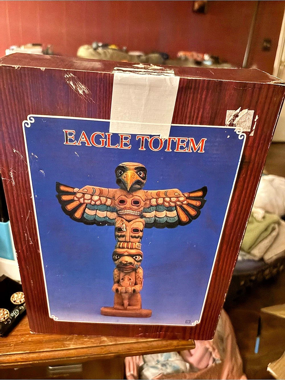 Vintage 11” Eagle Totem Pole Figurine Souvenir with Original Box Resin - Picture 4 of 5